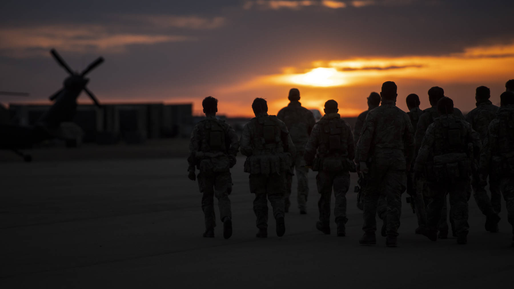 Soldiers in the Sunset | Natex